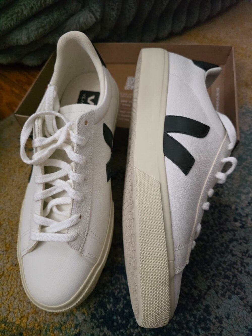 Veja Campo Size 9 - Picture 2 of 5